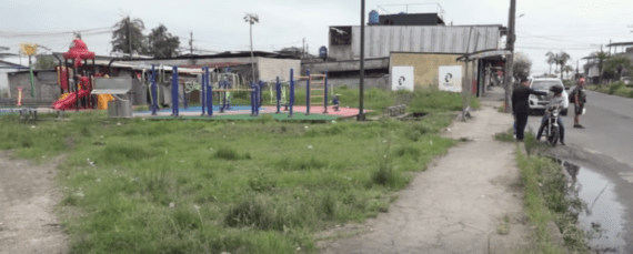 LOS VISITANTES DEL PARQUE INFANTIL PIDEN SU ARREGLO