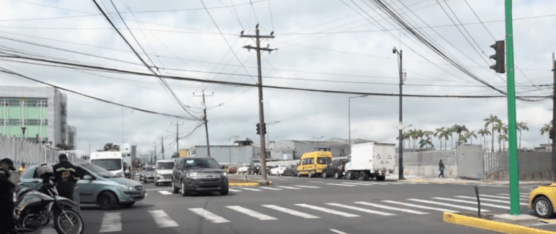 LA AVENIDA LUCE RENOVADA, PERO PERSISTEN RIESGOS PARA LOS PEATONES