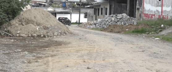 EN LA COOPERATIVA VIRGILIO ABARCA EXIGEN EL ASFALTADO DE SUS CALLES