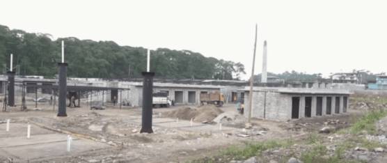 LA CONSTRUCCIÓN DE LA PLAZA COMERCIAL MUESTRA UN AVANCE GENERAL DEL 40%