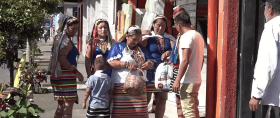 PRESENTARON A LOS CANDIDATOS PARA LA GOBERNACIÓN TSÁCHILA
