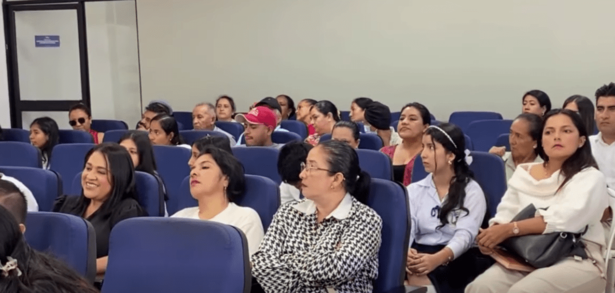 LOS COMUNEROS DE SAN MIGUEL PIDEN UNA LÍNEA DE BUSES URBANOS