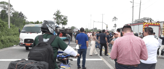UN HOMBRE PERDIÓ LA VIDA AL ACCIDENTARSE EN LA VÍA QUININDÉ