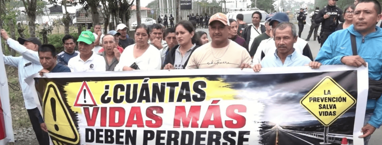 LOS HABITANTES PIDEN LA INSTALACIÓN DE UN SEMÁFORO
