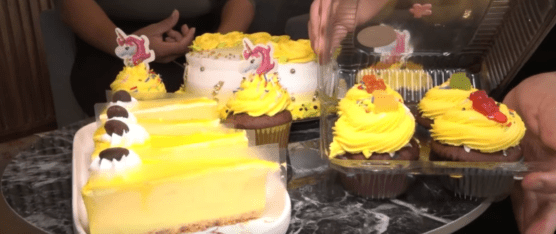LA TENDENCIA SERÁN LAS TORTAS, LOS POSTRES Y LAS BEBIDAS DE COLOR AMARILLO