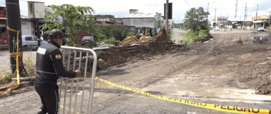 COMENZÓ A HABILITARSE EL PASO VEHICULAR EN EL BYPASS CHONE-QUEVEDO