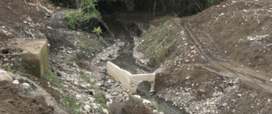 LOS CIUDADANOS DENUNCIAN LA FALTA DE AVANCES EN LA OBRA