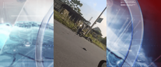 IMPACTO ENTRE MOTOCICLETA Y TAXI DEJÓ DOS HERIDOS
