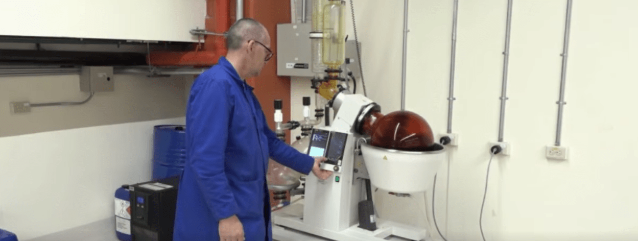 LOS LABORATORIOS DE LA UTPL AYUDAN A VARIOS EMPRENDEDORES