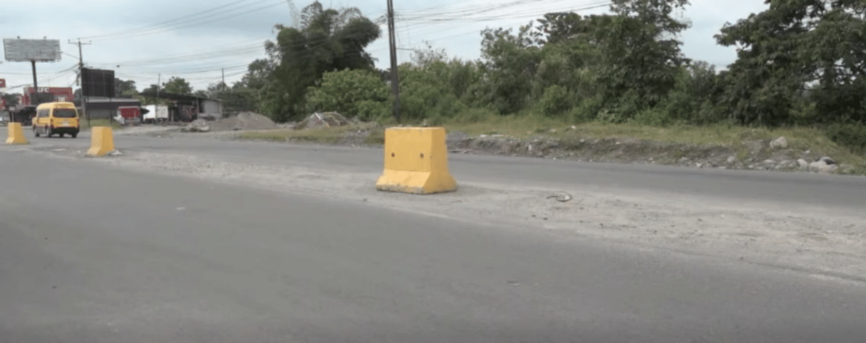 CASI TRES KILÓMETROS DE NUEVO ASFALTO EN LA VÍA ALÓAG- SANTO DOMINGO