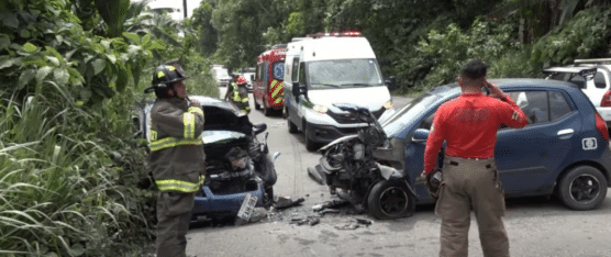 TRES PERSONAS RESULTARON HERIDAS EN ACCIDENTE DE TRÁNSITO